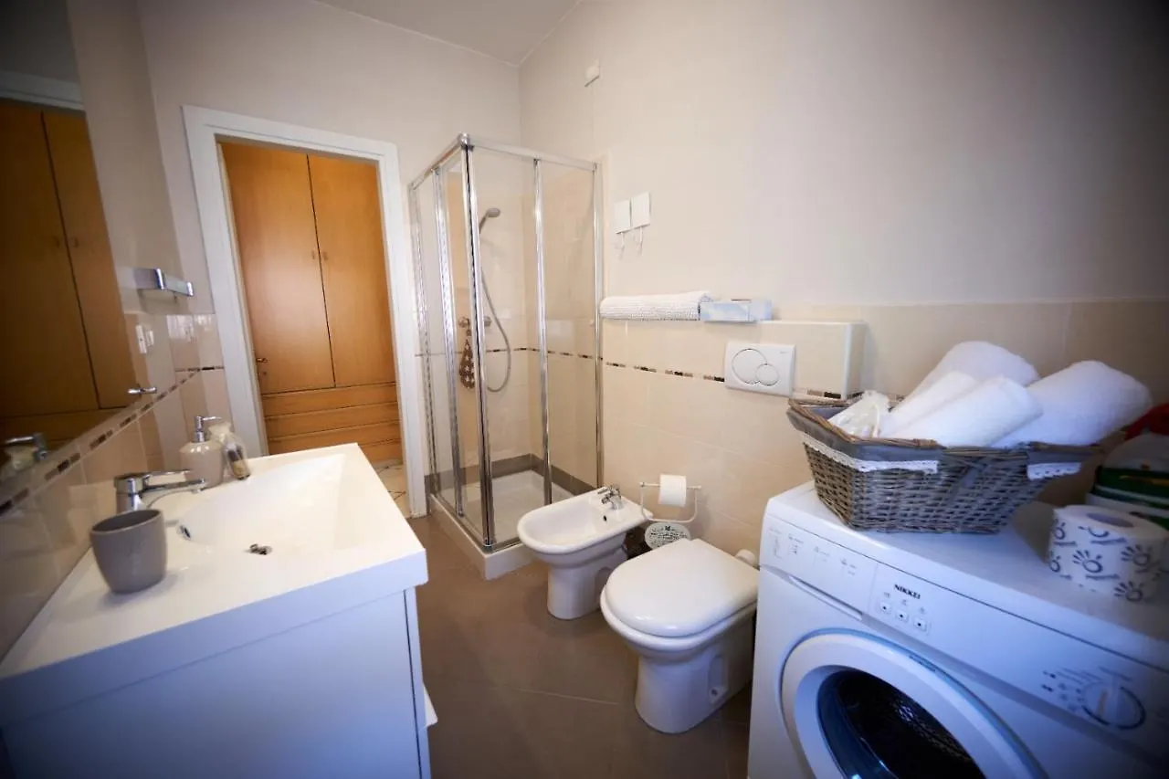 Your Studio Apartment In Сирмионе Италия
