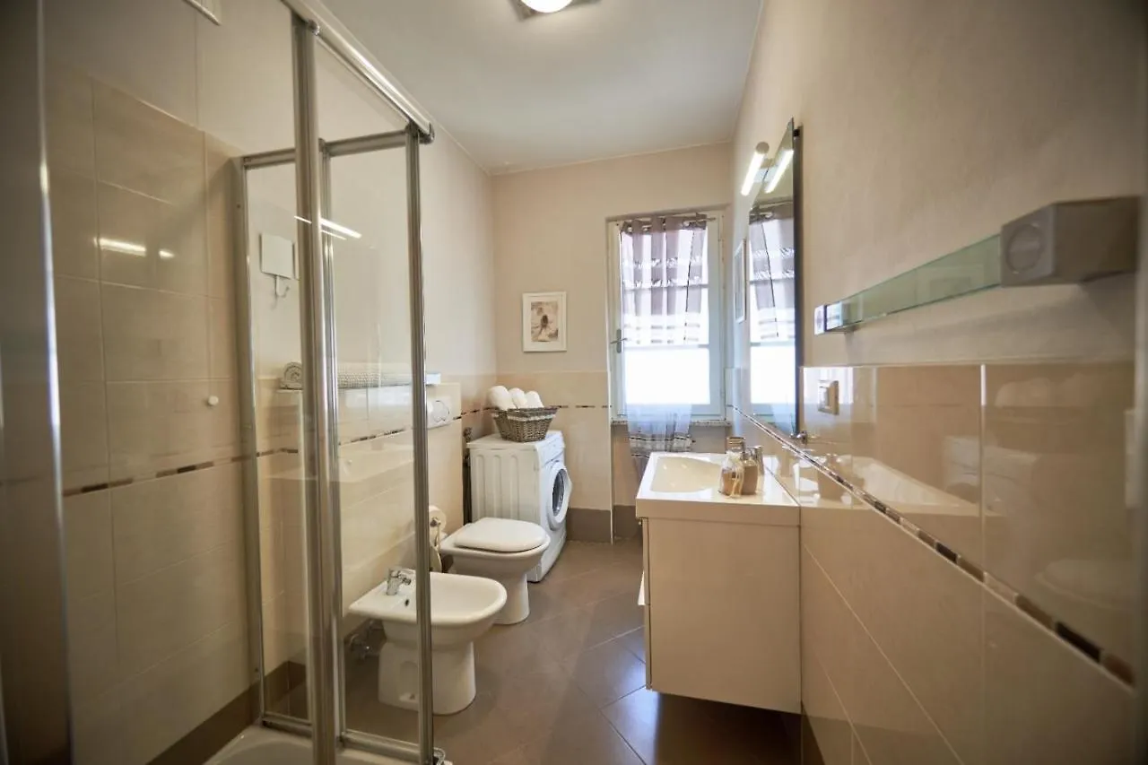 Your Studio Apartment In Сирмионе 0*,