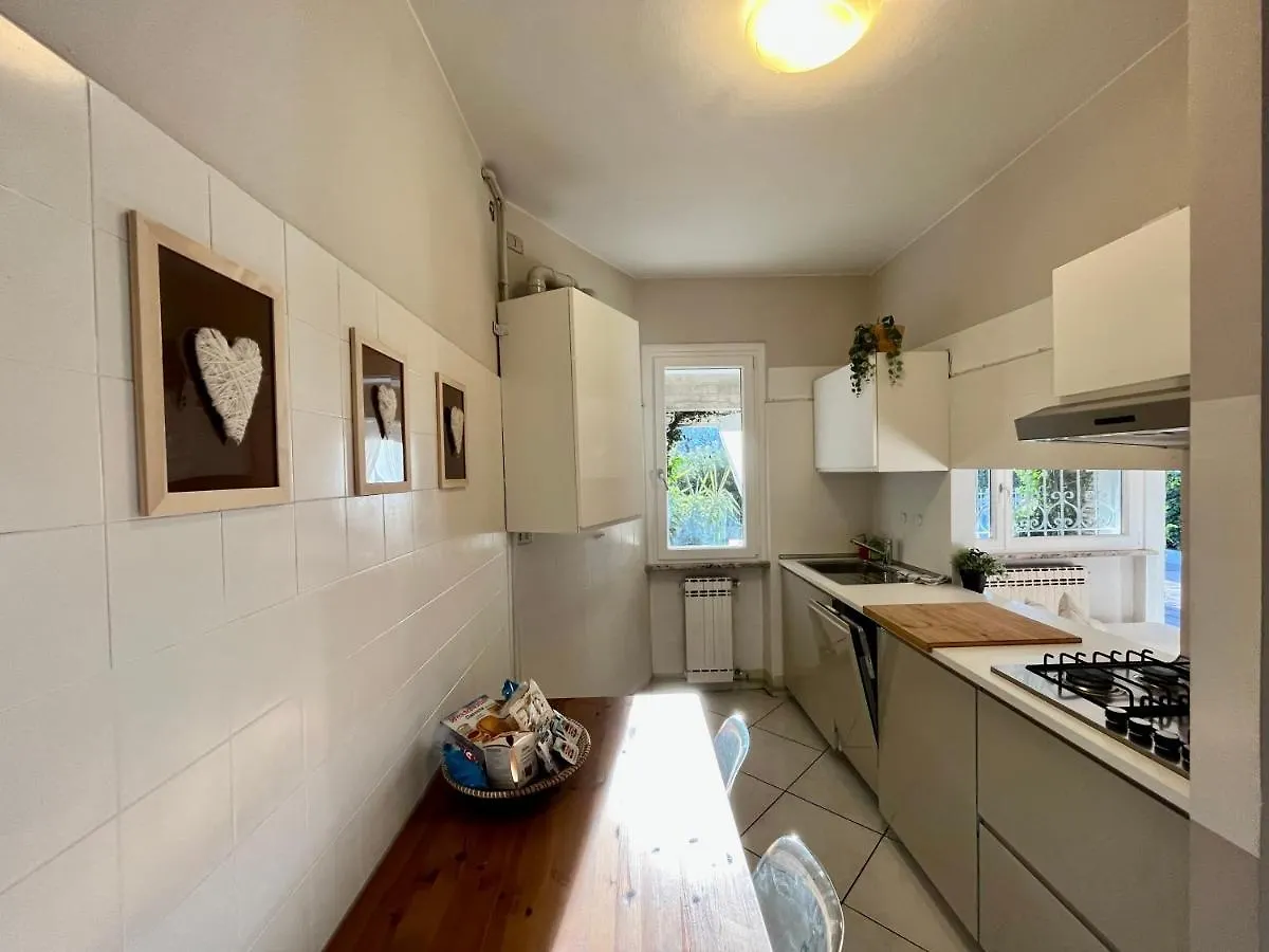 Your Studio Apartment In Сирмионе